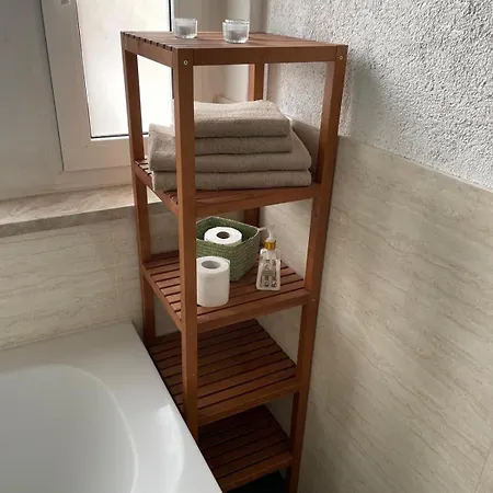דירה 4 Raum Mit Balkon U Badewanne Phil 3 פלאואן