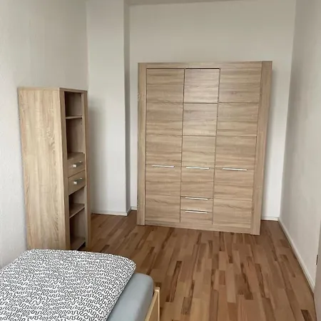 4 Raum Mit Balkon U Badewanne Phil 3 * Plauen