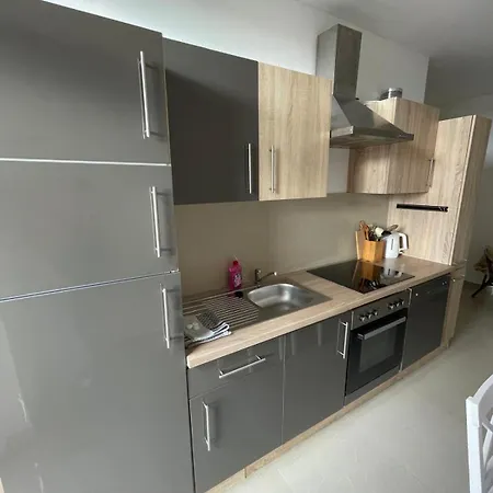 4 Raum Mit Balkon U Badewanne Phil 3 * بلوين