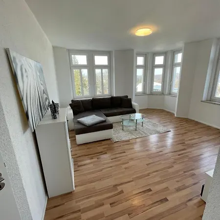 4 Raum Mit Balkon U Badewanne Phil 3 Appartement
