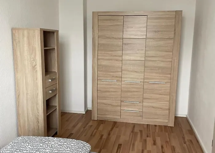 4 Raum Mit Balkon U Badewanne Phil 3 * 플라우엔