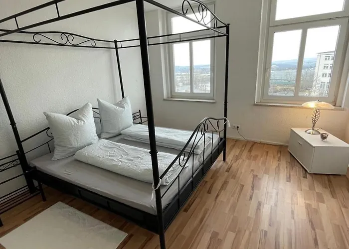 4 Raum Mit Balkon U Badewanne Phil 3 아파트 *