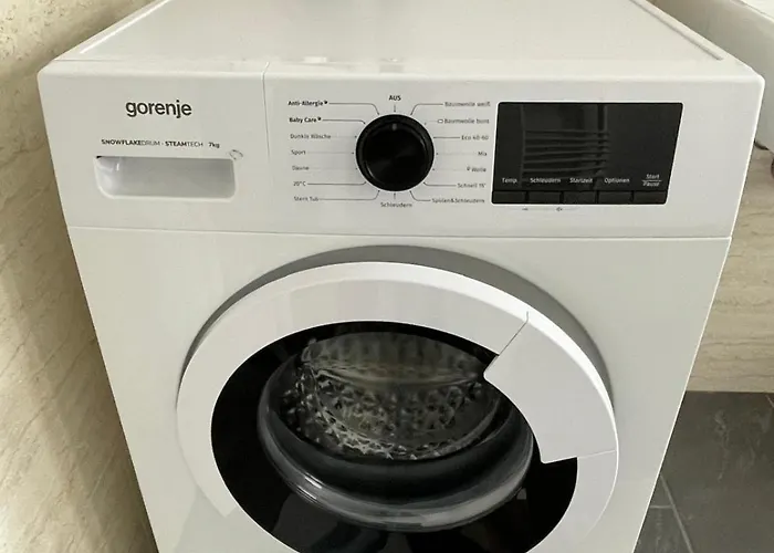 4 Raum Mit Balkon U Badewanne Phil 3 아파트