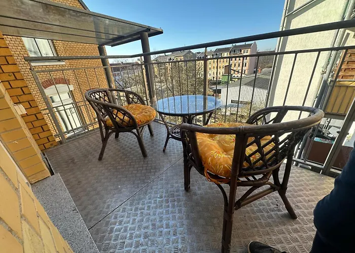 아파트 4 Raum Mit Balkon U Badewanne Phil 3 *